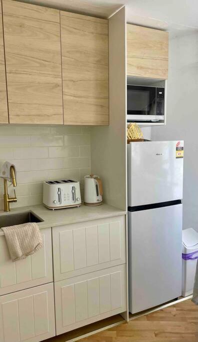 Trickett Street Hideaway Apartment Gold Coast Bagian luar foto